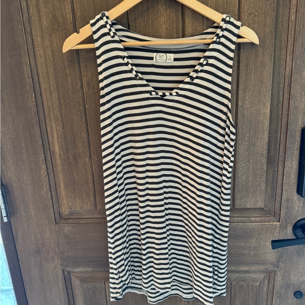 Tank top in olive green stripped